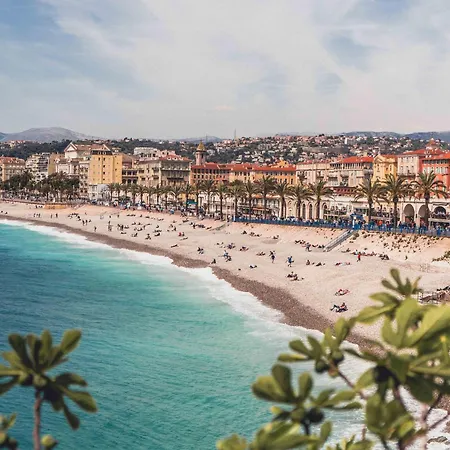 3p 72m2 Climatise Vue Exceptionnelle Cathedrale St Nicolas Et Nice