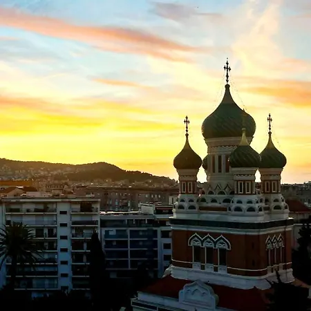 3p 72m2 Climatise Vue Exceptionnelle Cathedrale St Nicolas Et Nice