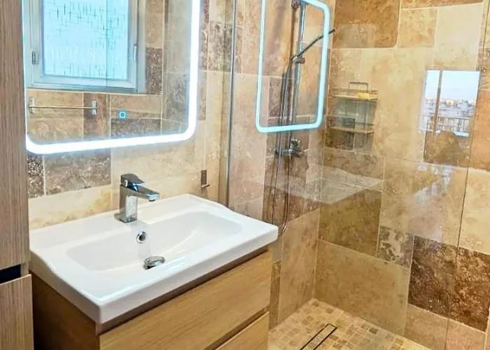 Apartmán 3p 72m2 Climatise Vue Exceptionnelle Cathedrale St Nicolas Et